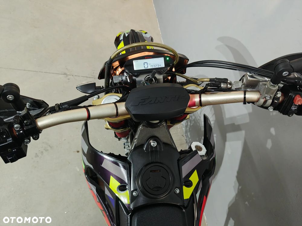 Fantic Inny - 23