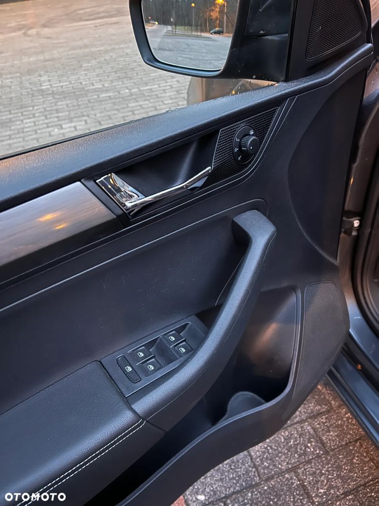 Skoda RAPID 1.0 TSI Style - 15