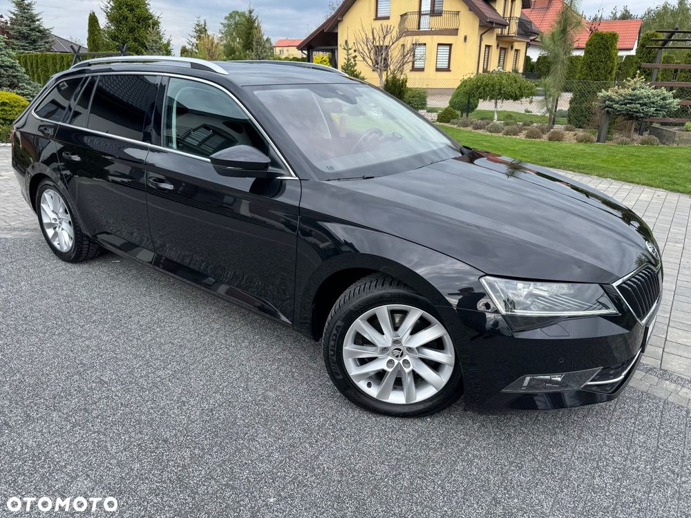 Skoda Superb 2.0 TDI SCR Style DSG - 9