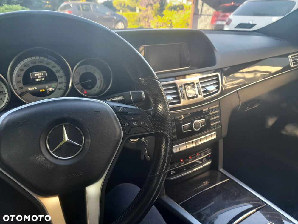 Mercedes-Benz Klasa E 220 BlueTEC 4-Matic Classic - 5