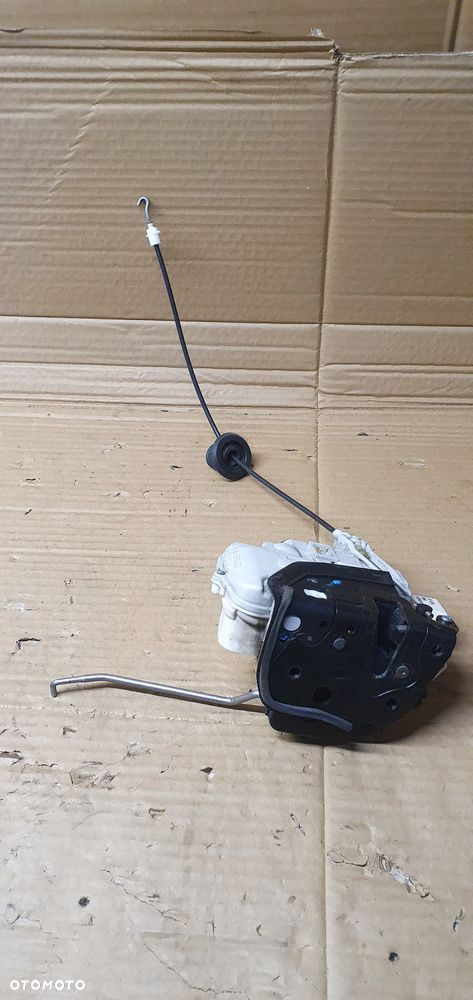 Zamek lewy przód przedni lewy Audi A4 B7 9PIN 8E1837015AA - 1