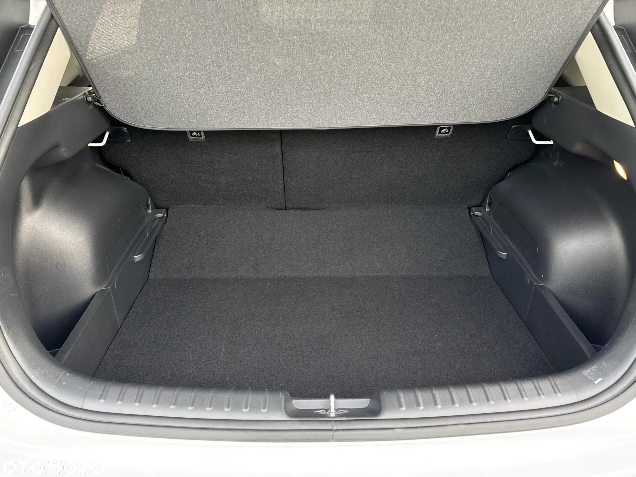 Kia Niro e-Niro 64kWh L - 17