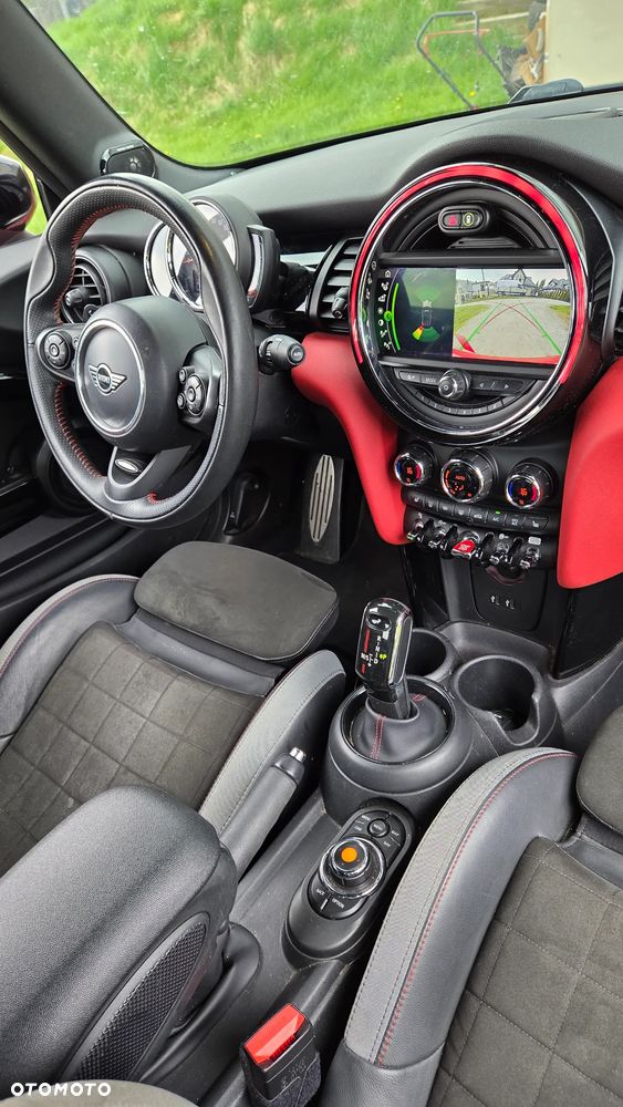 MINI Cooper S Sidewalk Trim - 15
