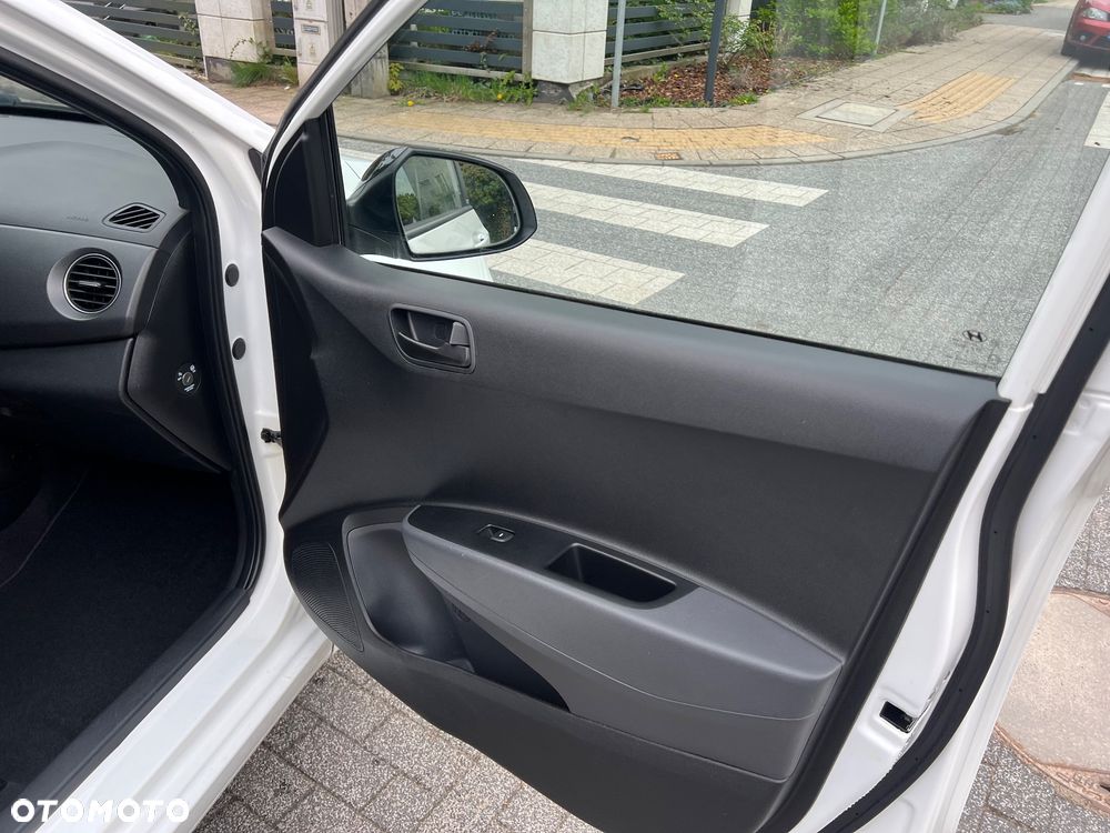 Hyundai i10 1.2 Sport - 25