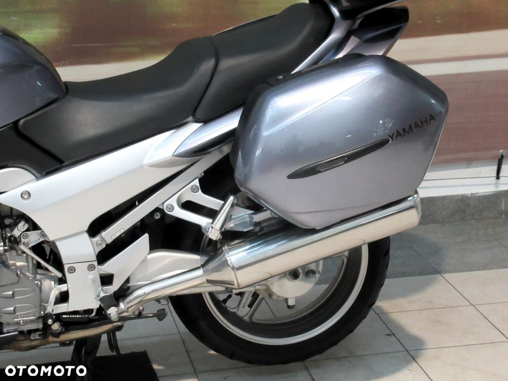 Yamaha FJR - 12
