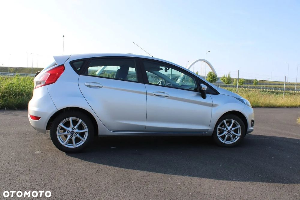 Ford Fiesta - 2