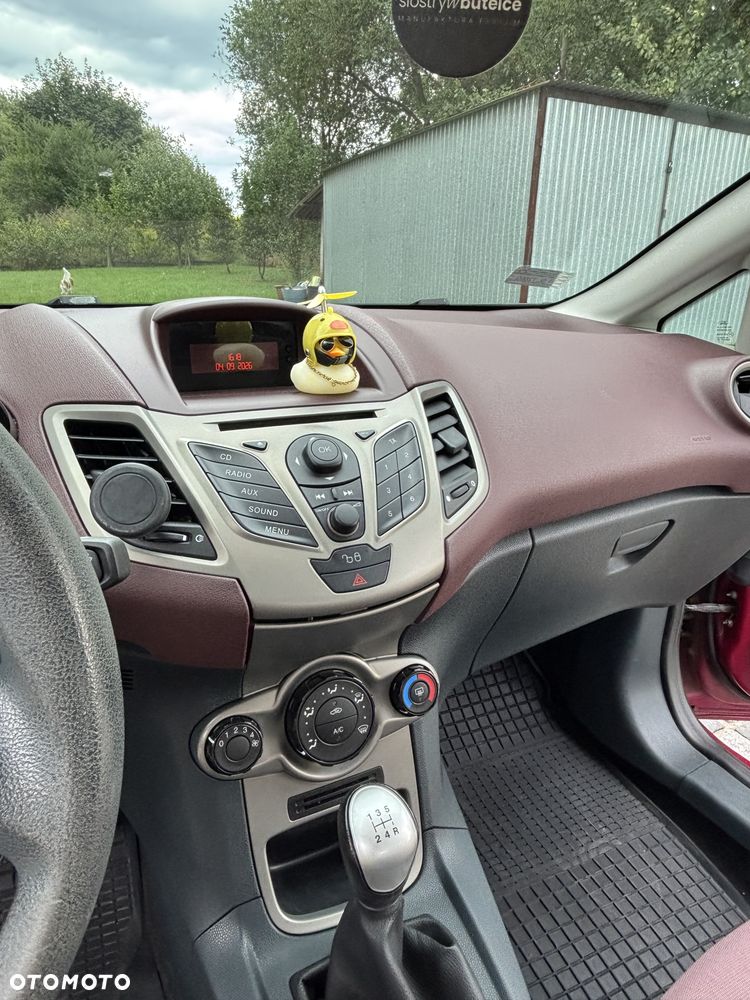 Ford Fiesta 1.25 Ambiente - 16