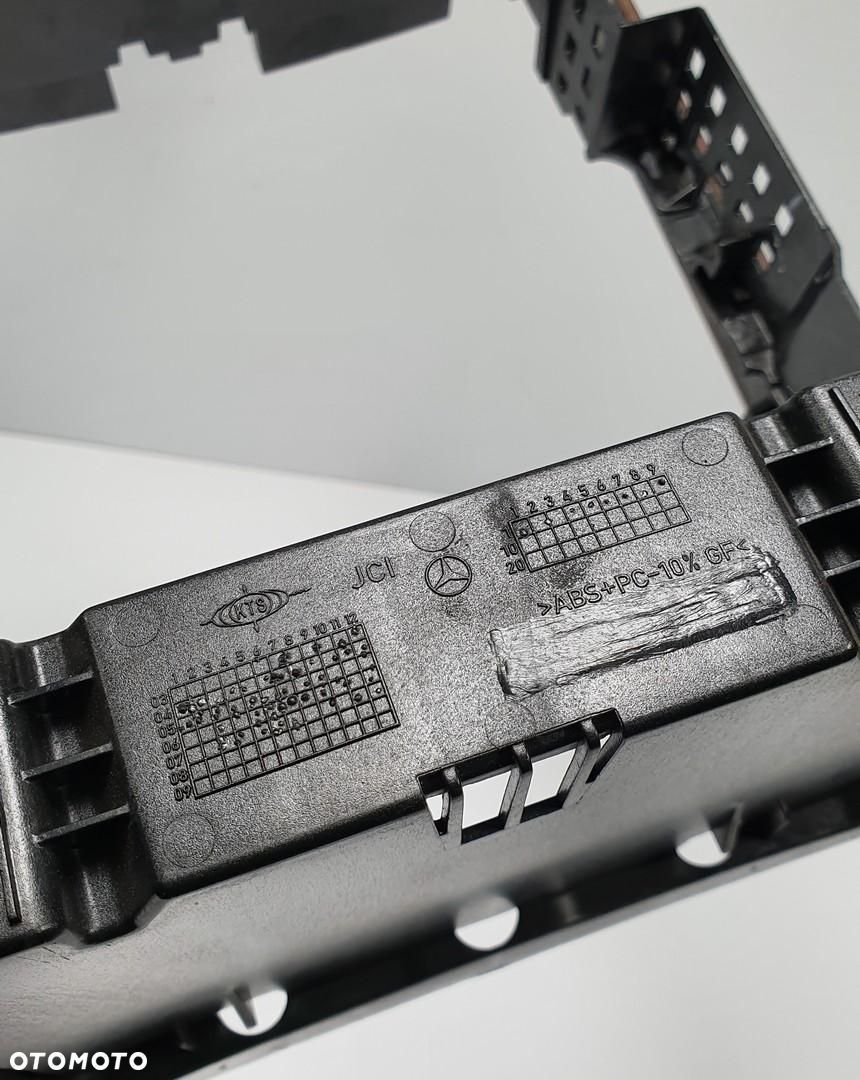 RAMKA OSŁONA RADIA NAWIEWU NAWIGACJI DEKOR MERCEDES W169 - 5