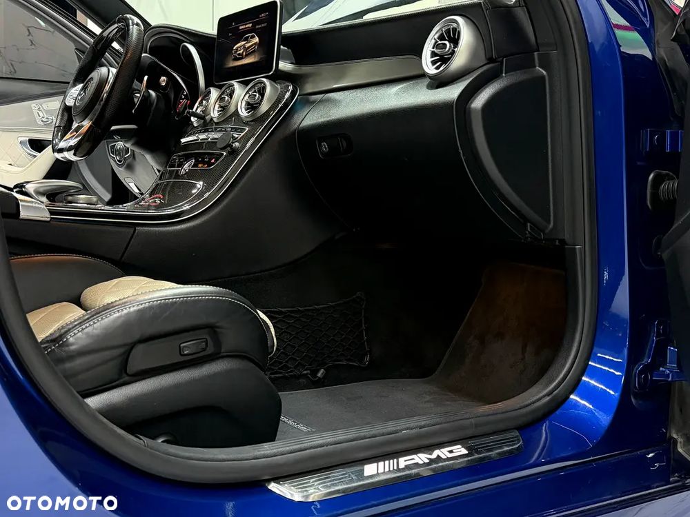 Mercedes-Benz Klasa C AMG 43 4Matic 9G-TRONIC - 10