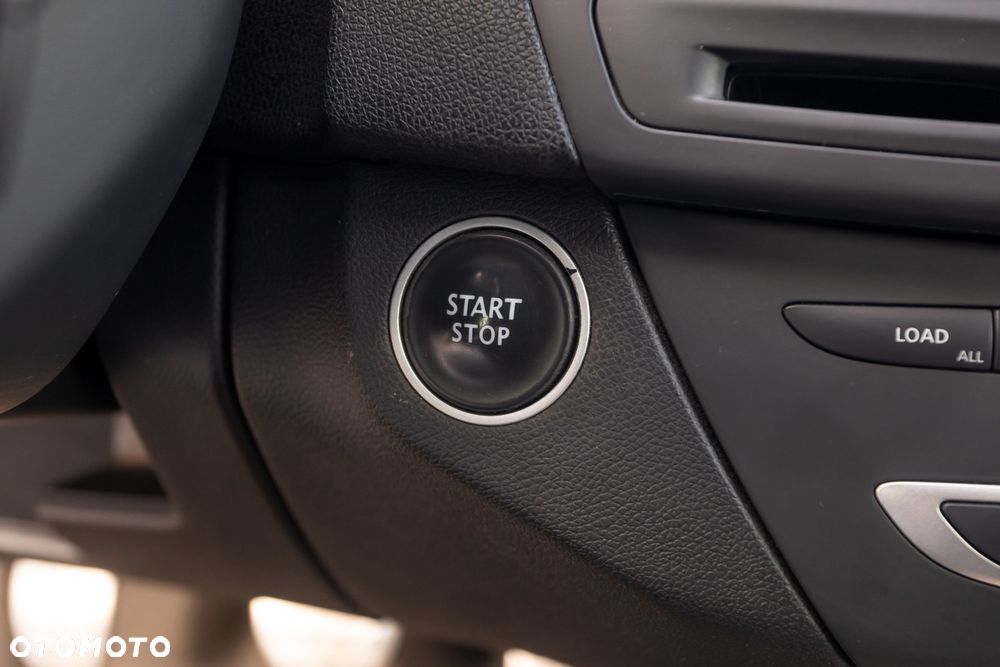Renault Laguna dCi 150 FAP GT - 25