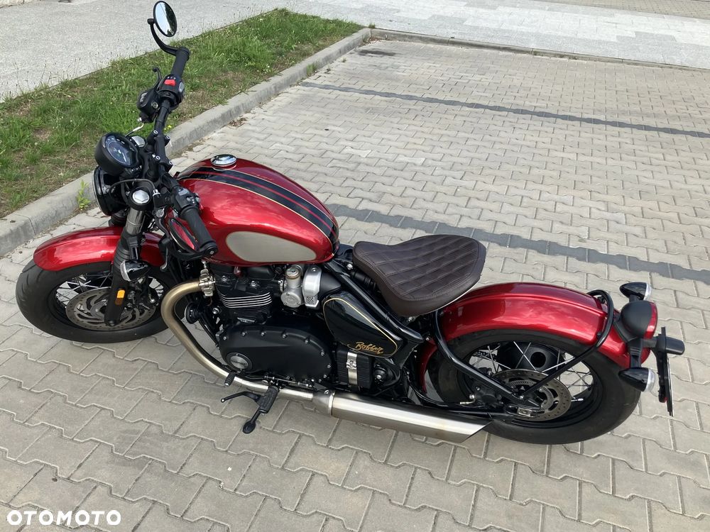 Triumph Bonneville Bobber - 9