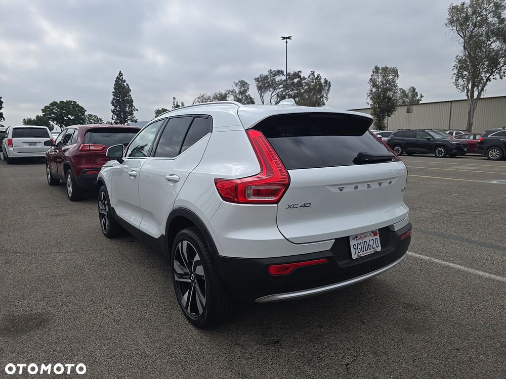 Volvo XC 40 B5 B AWD Ultimate Bright - 5