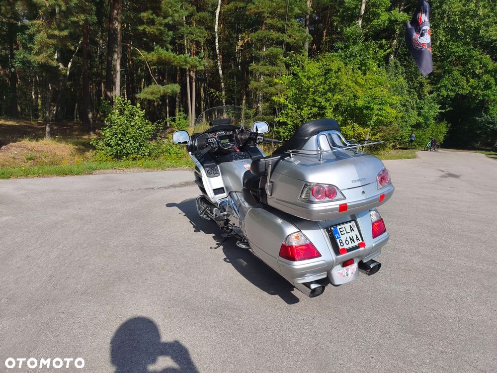 Honda GL - 9