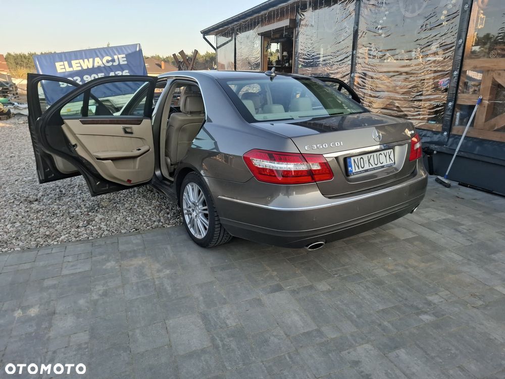 Mercedes-Benz Klasa E - 2