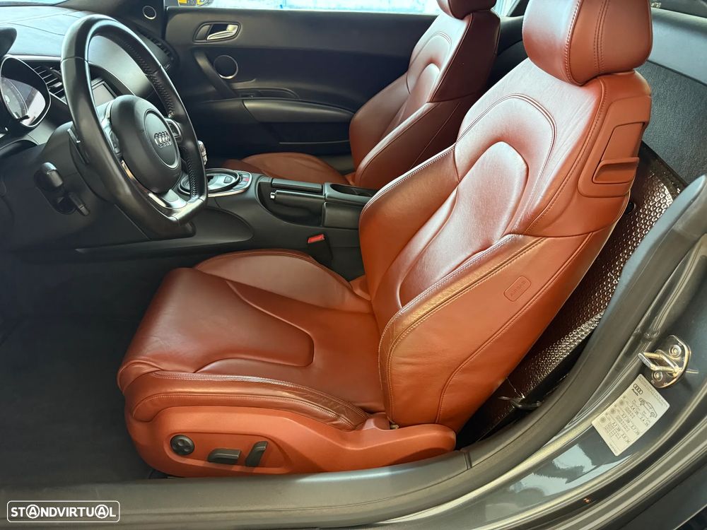 Audi R8 Coupé 4.2 FSI quattro R tronic - 9