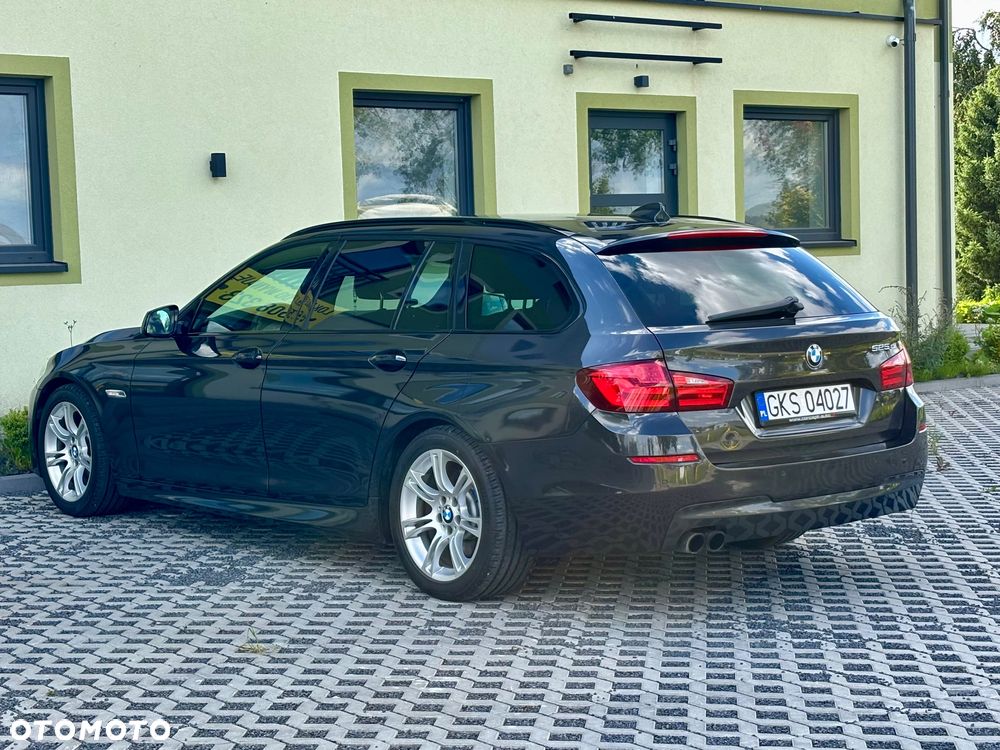 BMW Seria 5 525d Touring Sport-Aut - 10