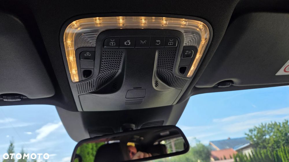 Mercedes-Benz Klasa V 250 BlueTEC lang 7G-TRONIC Edition 1 - 16