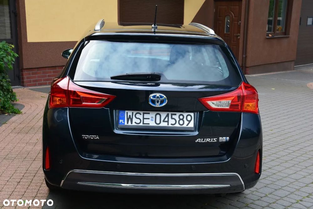 Toyota Auris Hybrid 135 Prestige - 16