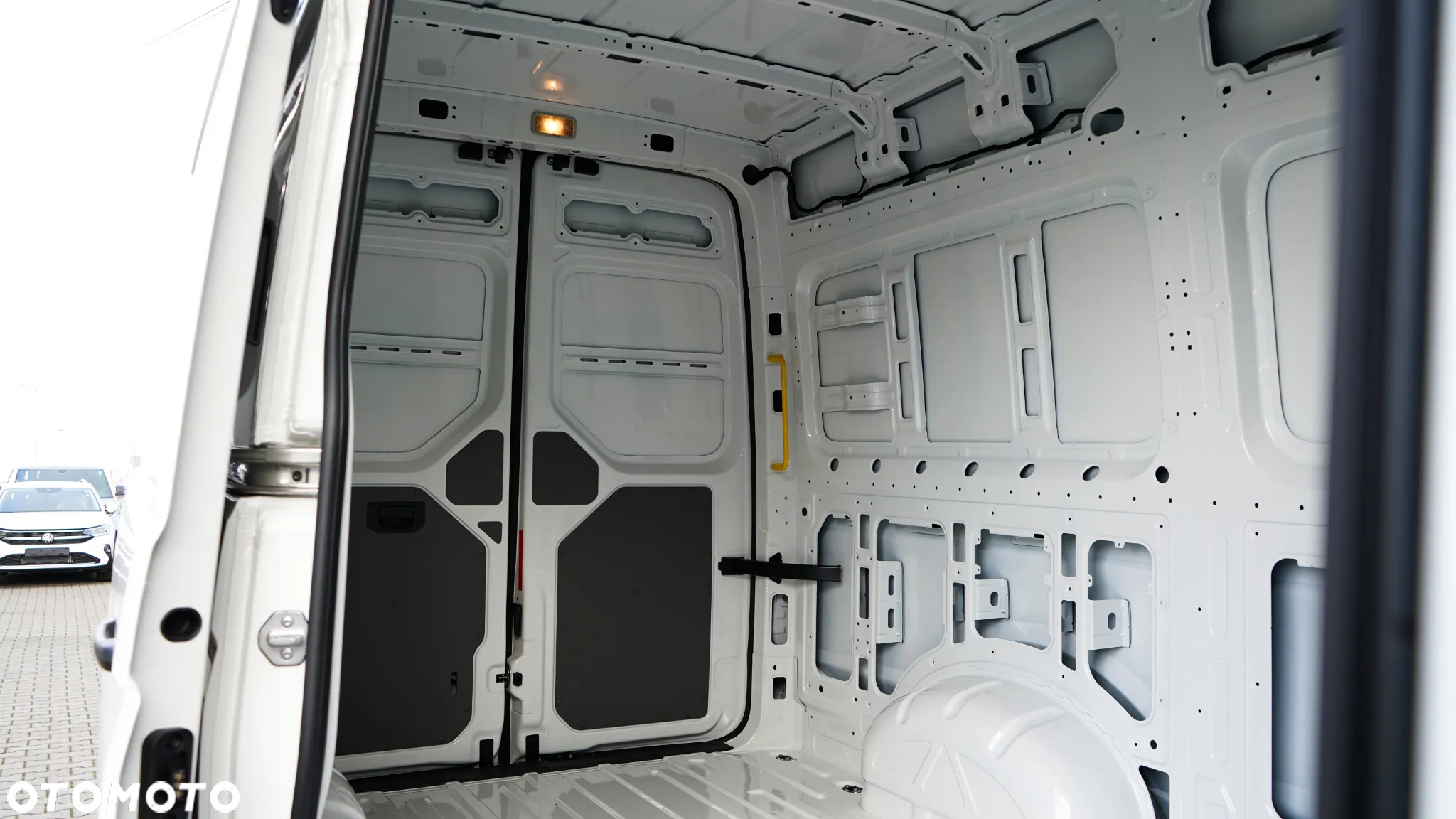 Volkswagen Crafter - 10