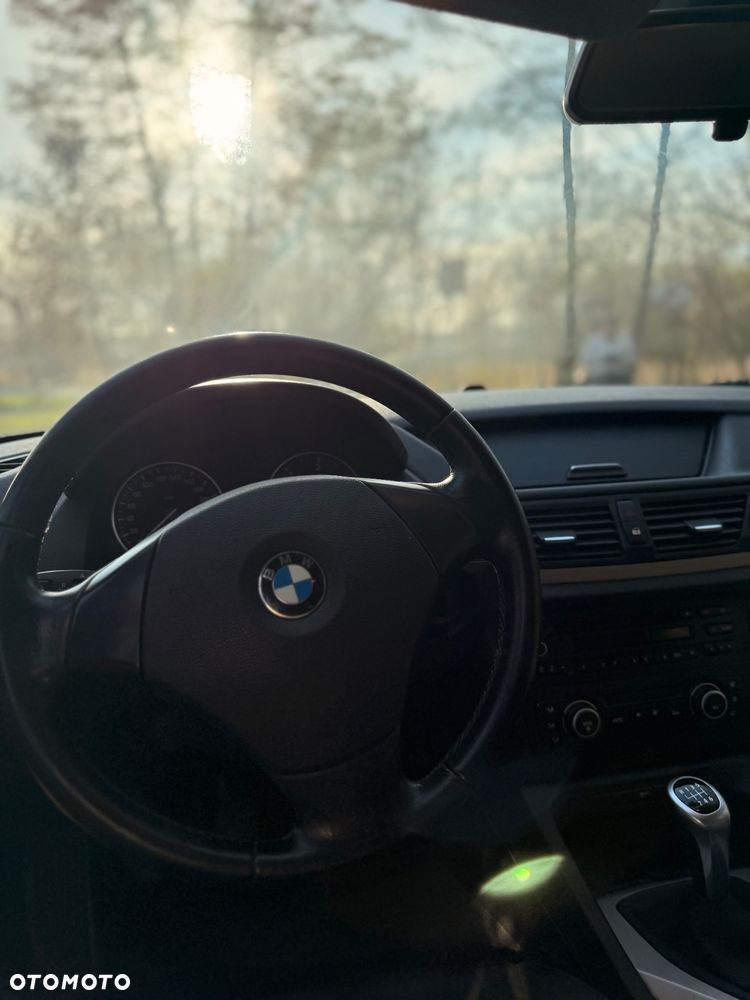 BMW X1 sDrive18d - 24