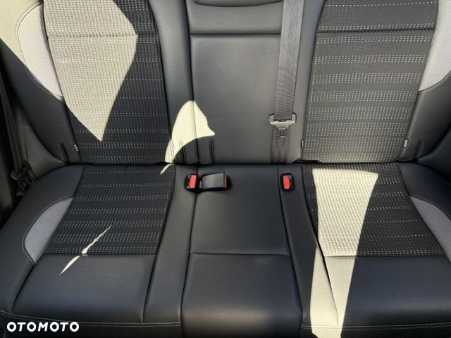 Peugeot 2008 - 16