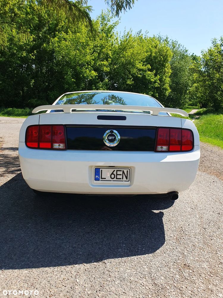 Ford Mustang - 6