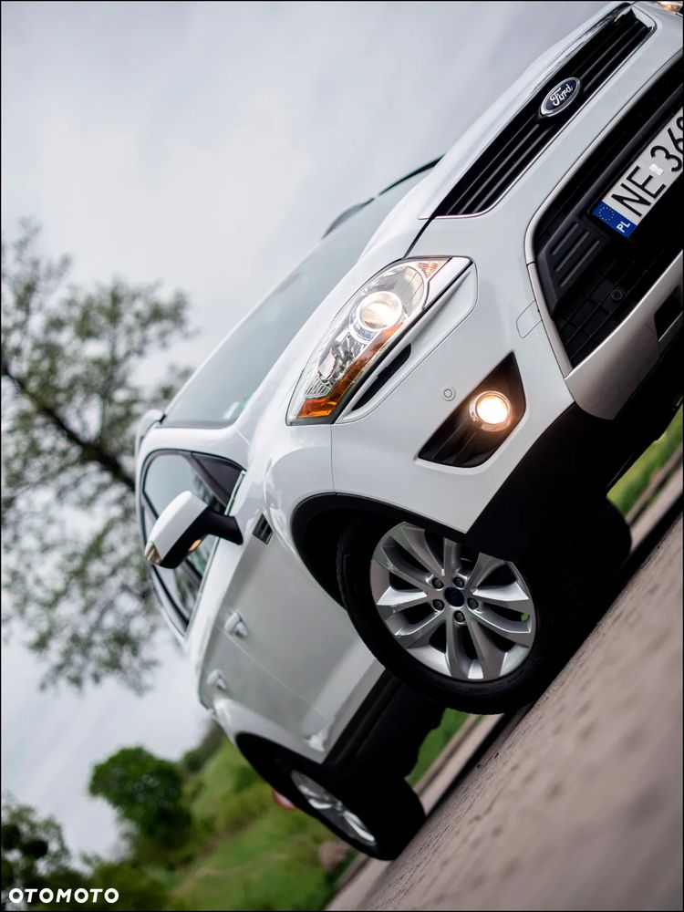 Ford Kuga - 12