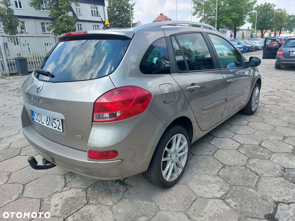 Renault Clio - 7