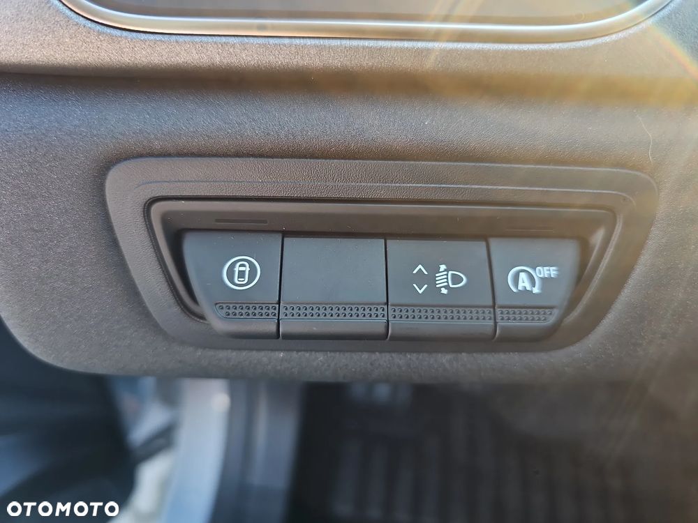 Renault Captur - 24