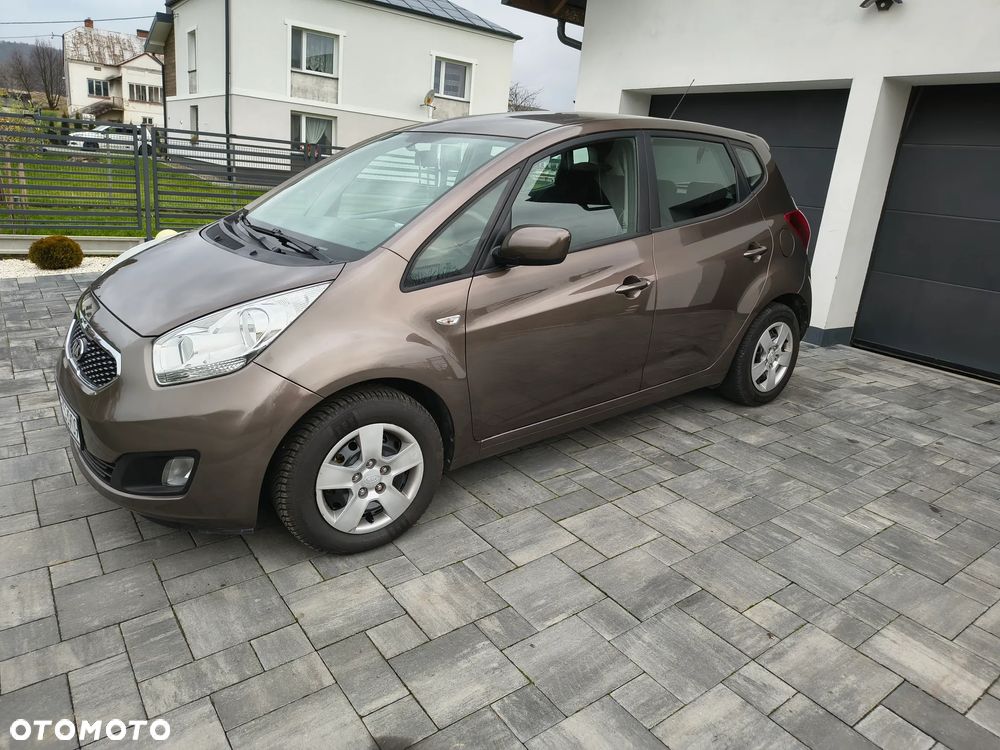 Kia Venga 1.4 CVVT Business Line - 1
