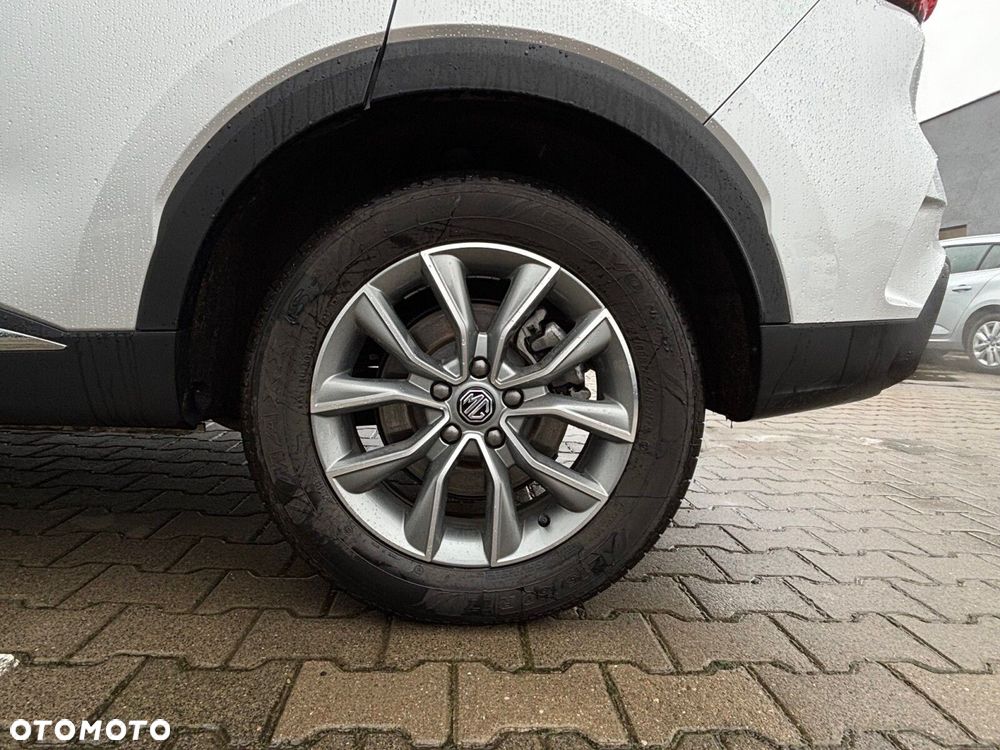 MG HS 1.5 T-GDI Excite DCT - 26