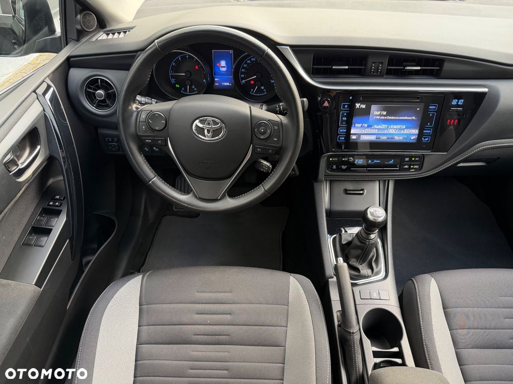 Toyota Auris 1.6 Premium - 12