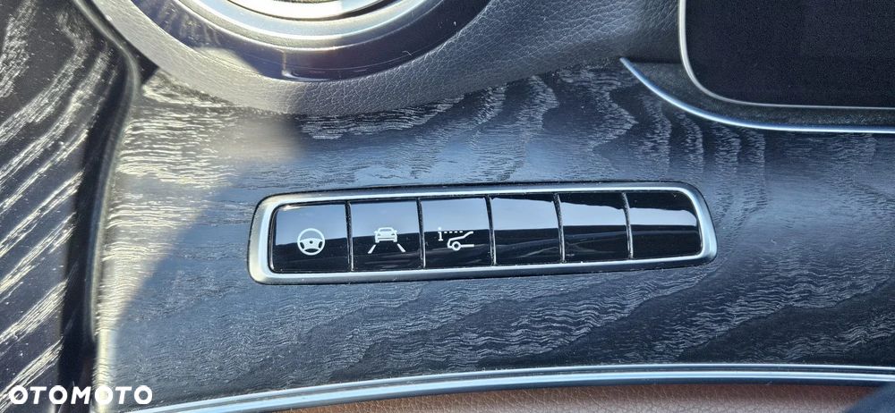 Mercedes-Benz Klasa E 220 d 4-Matic 9G-TRONIC - 6