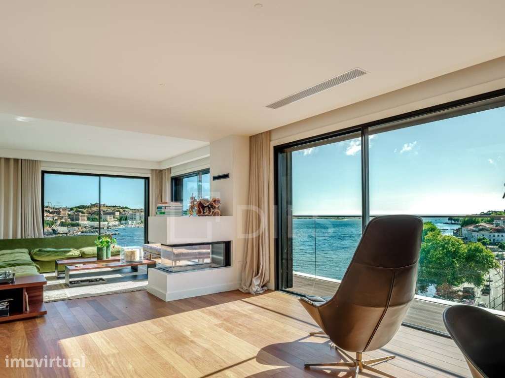 Penthouse T3 duplex com Piscina e Vistas Panorâmicas sobre o Rio - Grande imagem: 3/60