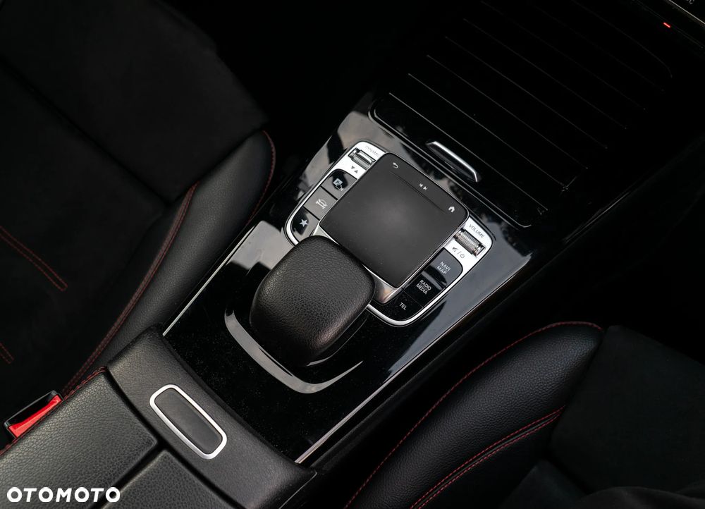 Mercedes-Benz Klasa A 220 d AMG Line 8G-DCT - 28