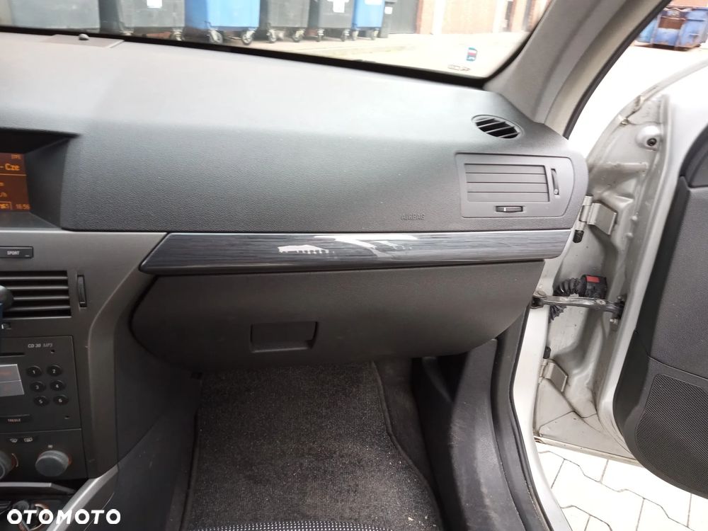 Opel Astra 1.6 - 13