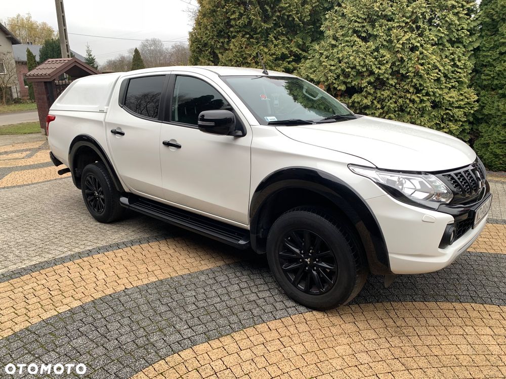 Mitsubishi L200 2.4 d DC Instyle Premiere Edition - 32