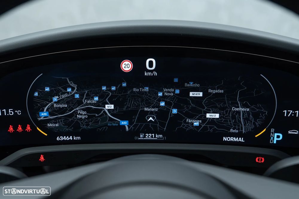 Porsche Taycan Cross Turismo 4S - 34