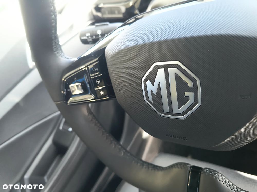 MG MG3 1.5 HEV+ Standard - 17
