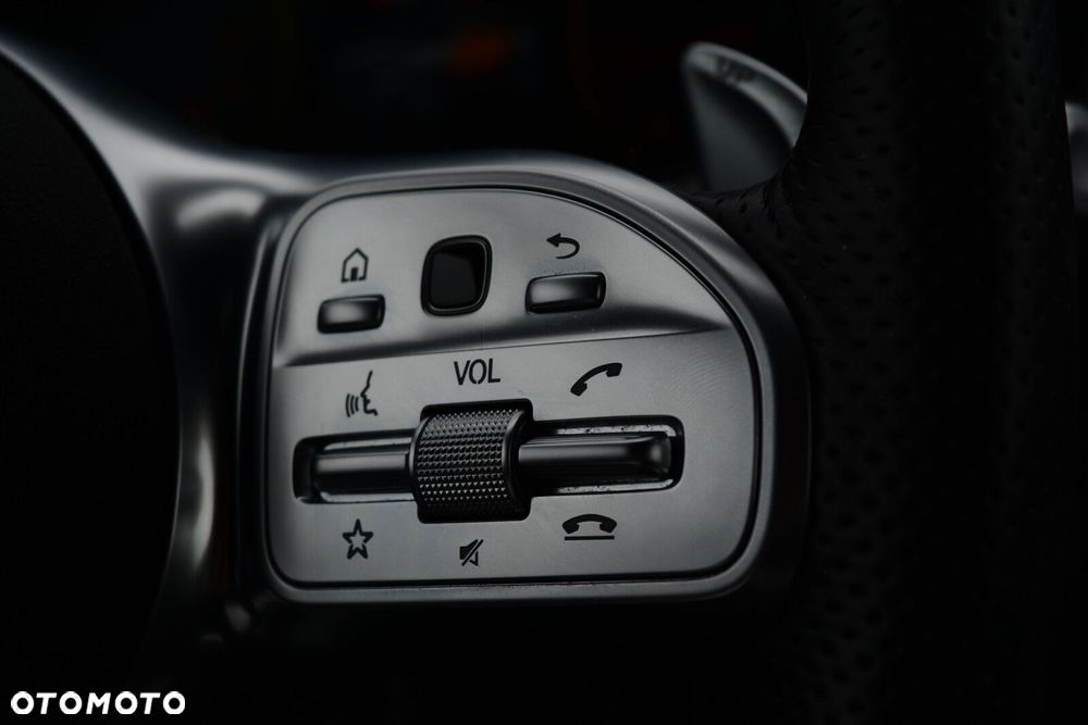 Mercedes-Benz GLC - 19