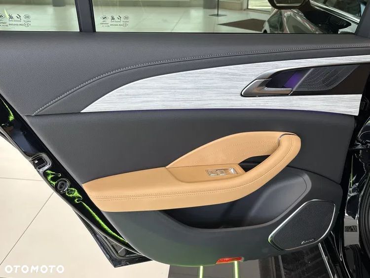 Hongqi H5 2.0T Comfort - 9