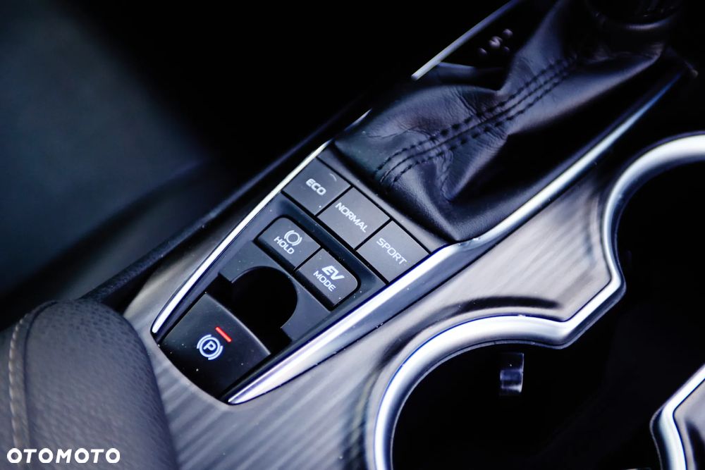 Toyota Camry 2.5 Hybrid Executive CVT - 31