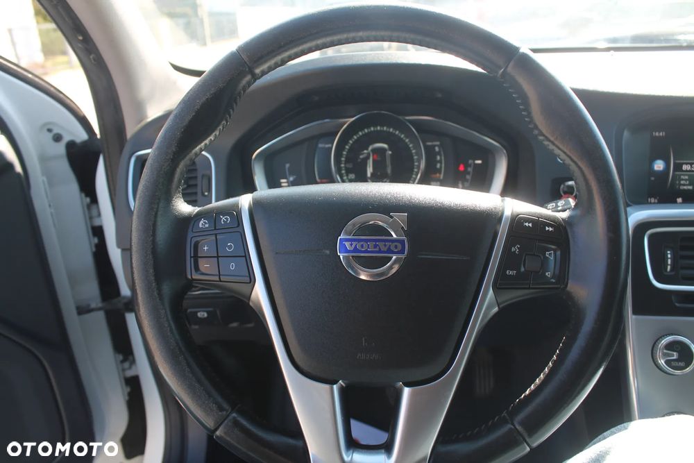 Volvo V60 Cross Country D3 Geartronic - 12