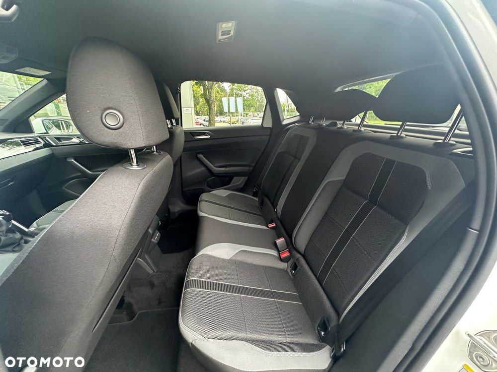 Volkswagen Polo - 25