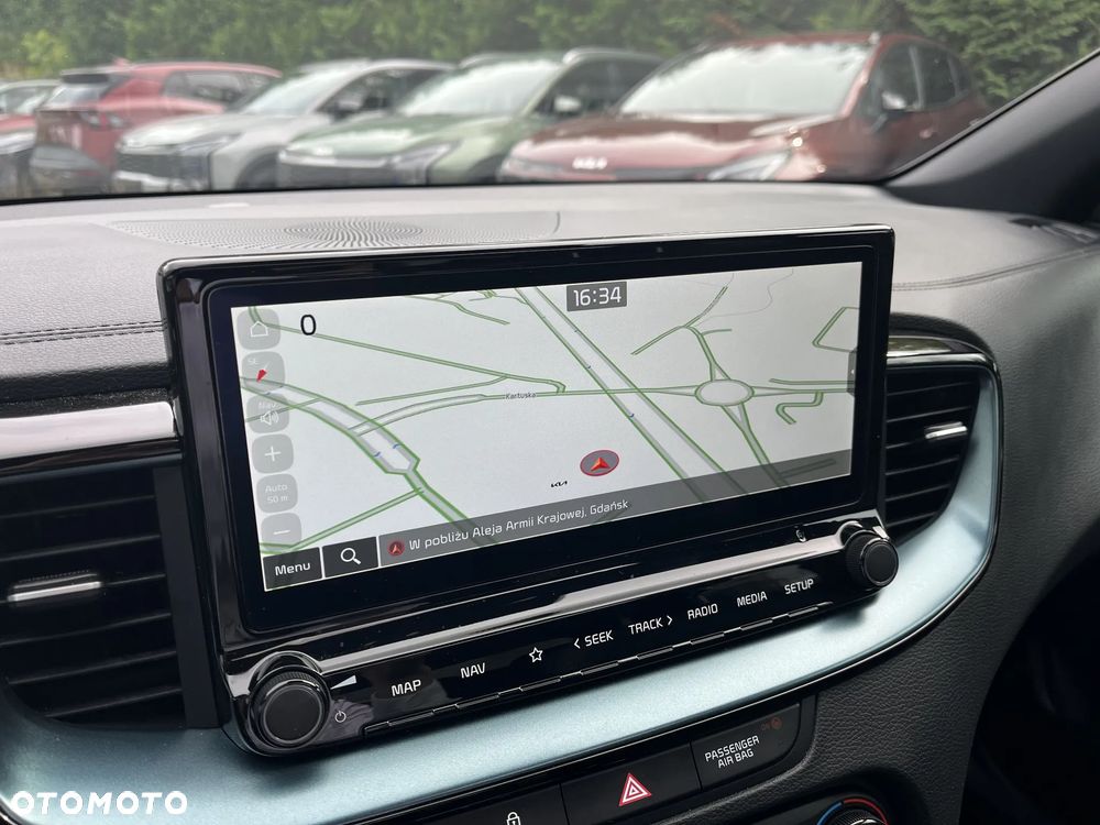 Kia XCeed 1.6 T-GDI Tribute DCT - 24