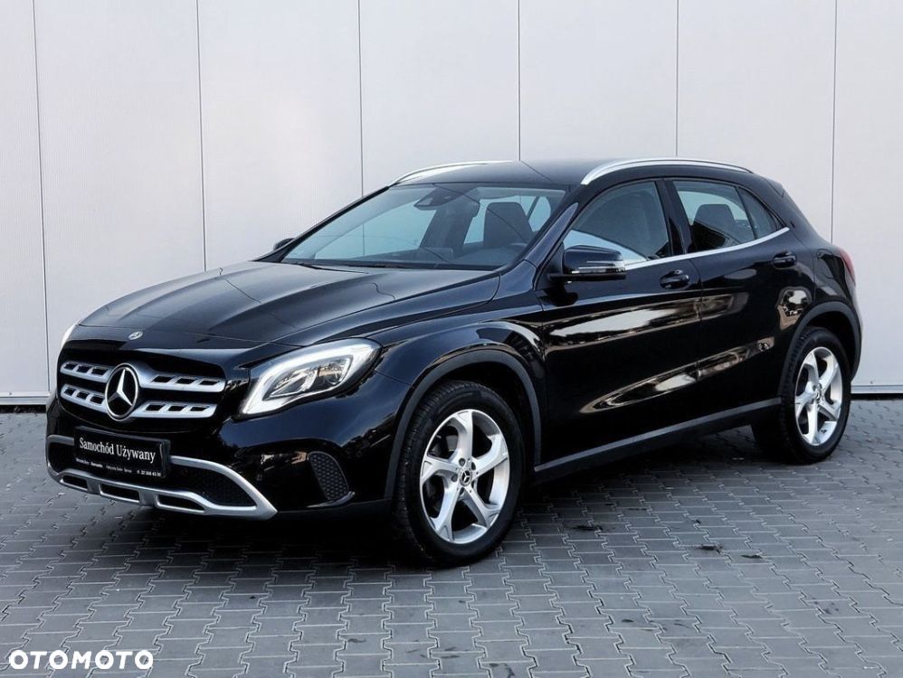 Mercedes-Benz GLA 200 7G-DCT AMG Line - 1
