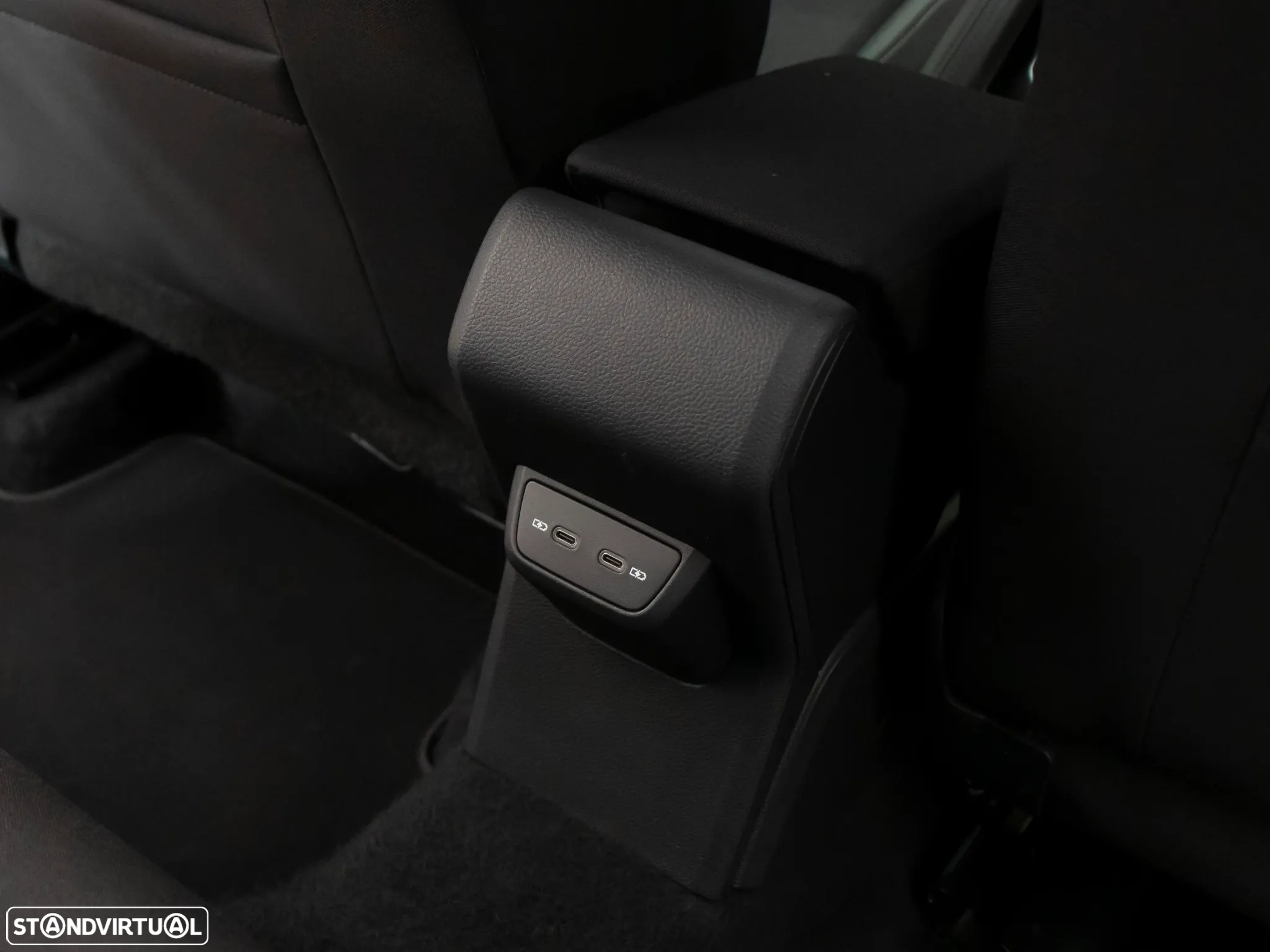 VW Taigo 1.0 TSI Urban - 11