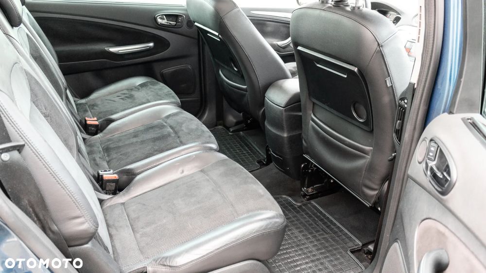 Ford S-Max 2.5 Titanium - 23