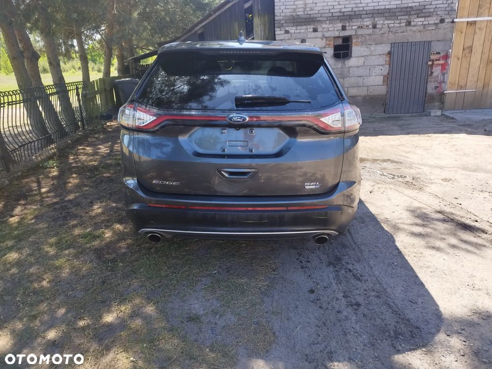 Ford Edge - 4
