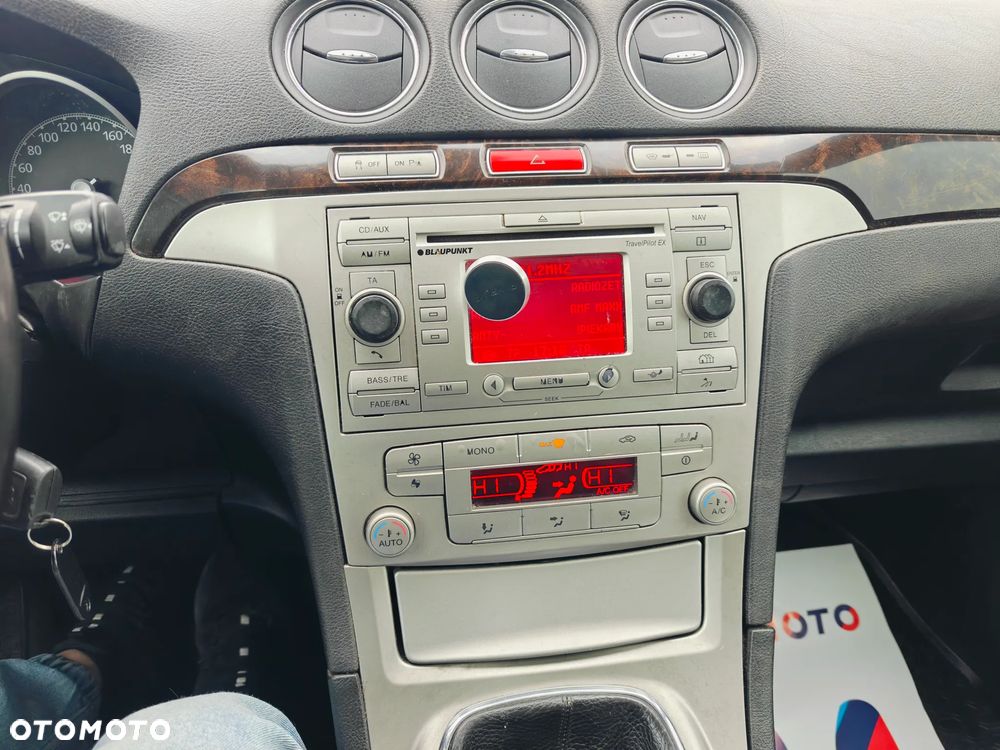 Ford Galaxy 2.0 TDCi Titanium - 22